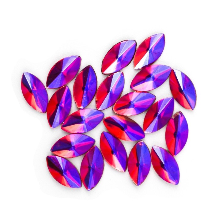 Nail art et décorations d'ongles : GRANDES PIERRES FUCHSIA DÉCORATION CHICCO H510 PAILLETTES ET Strass