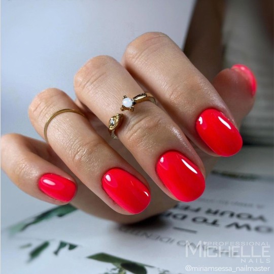 smalto semipermanente colore per unghie Michellenails PRETTY Gel Semipermanente Colour - 139 2