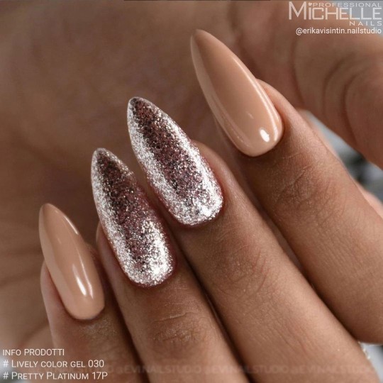 Esmalte de uñas semipermanente color Michellenails PRETTY Platinum Color semipermanente - 17PL 2