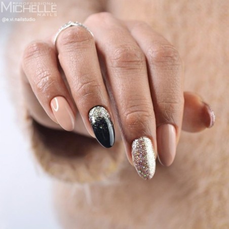 Pretty Platinum Soak Off Colour - 06Pl