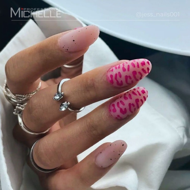 Gel Nail Art - 11 Fucsia