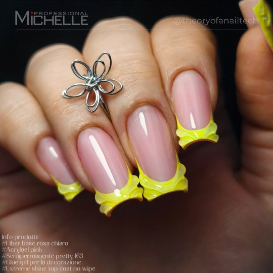 smalto semipermanente colore per unghie Michellenails PRETTY Gel Semipermanente Colour - 163 2
