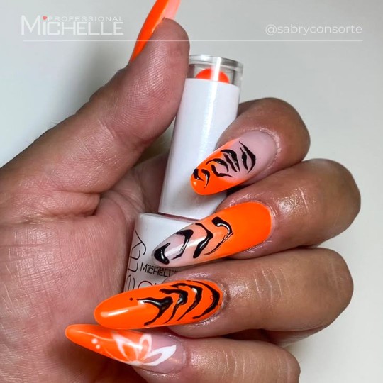 smalto semipermanente colore per unghie Michellenails PRETTY Gel Semipermanente Colour - 095 2